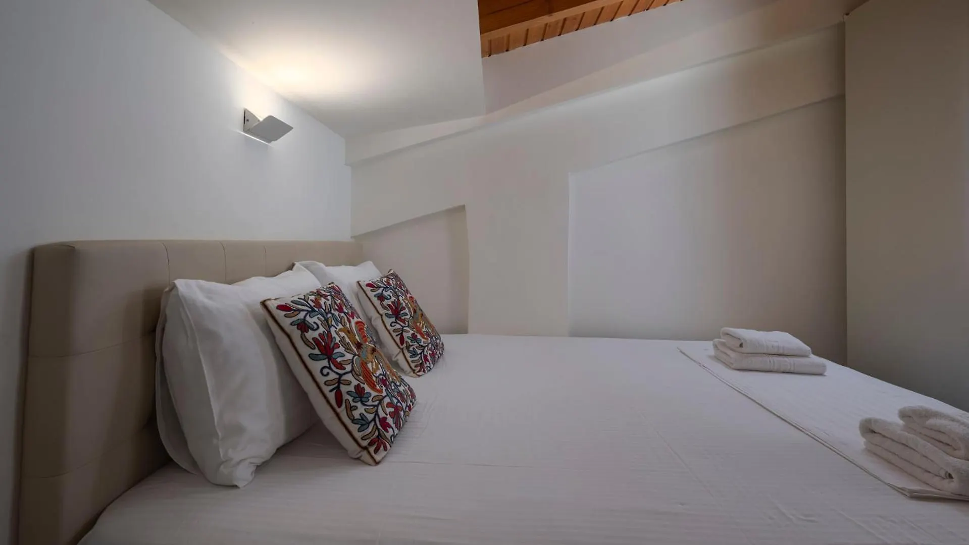 Delejo Resorts & Suites Flogita Lägenhet