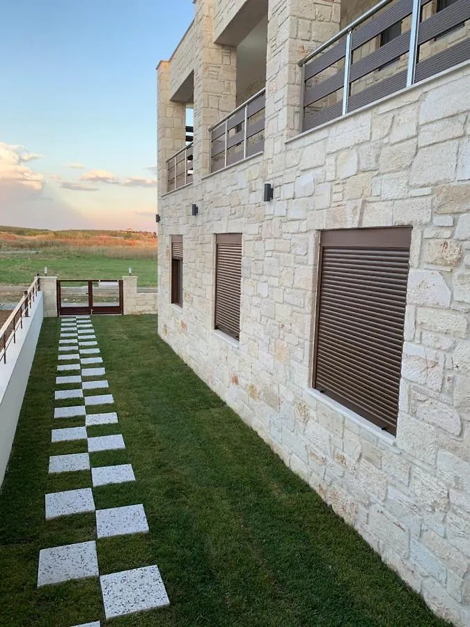 Delejo Resorts & Suites Flogita